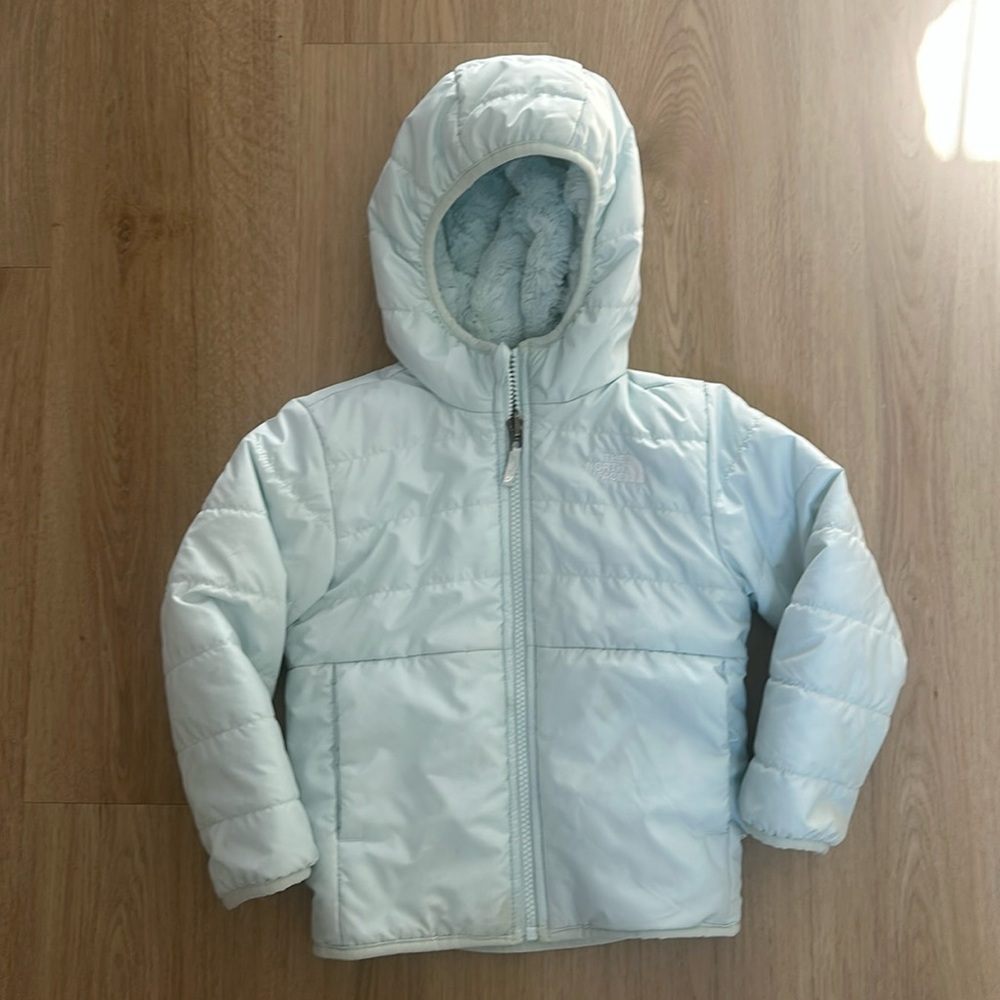 Great condition 3T reversible North Face Jacket
